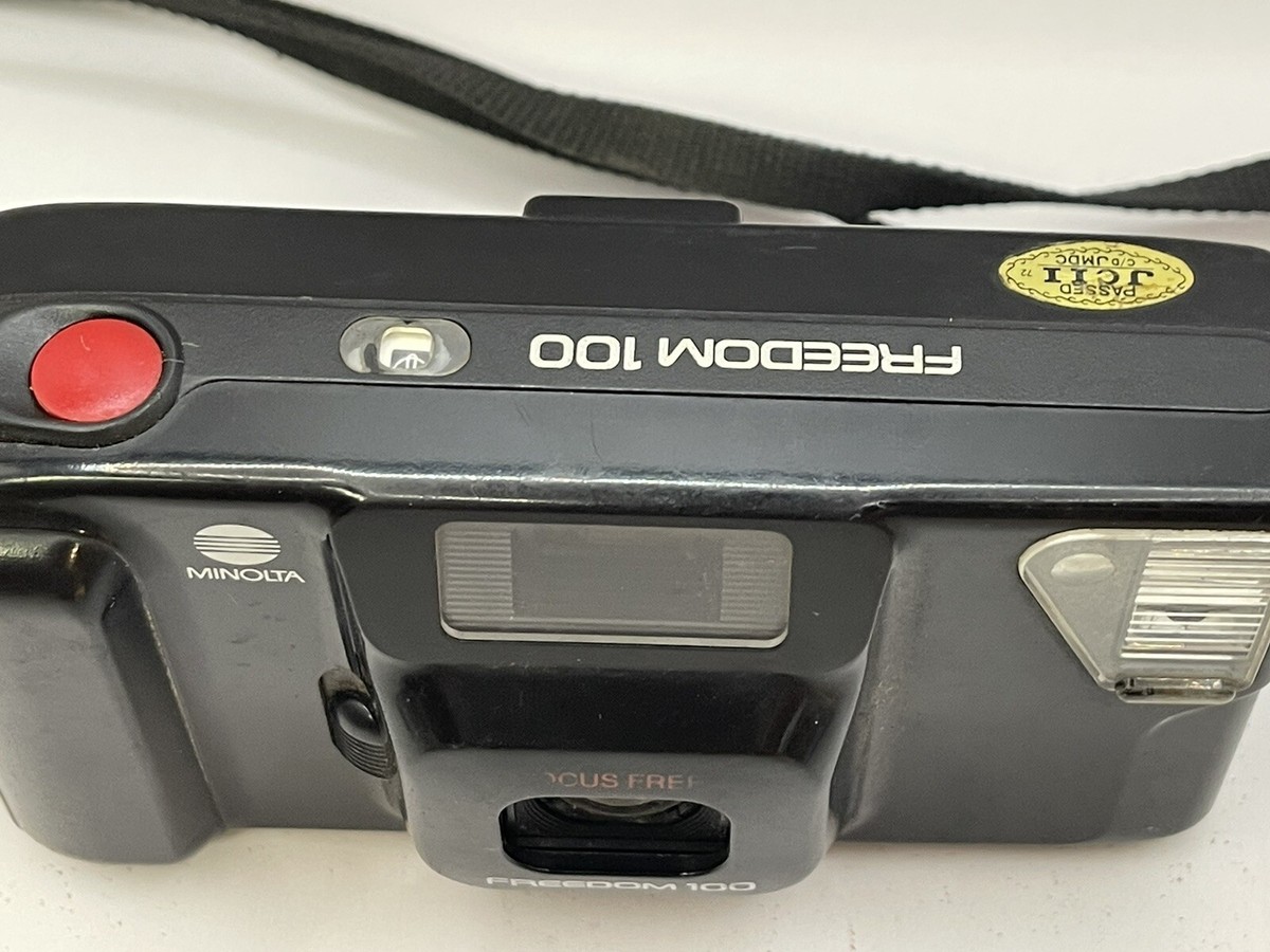 Minolta Freedom 100 35mm Film Camera Point and Shoot Flash Japan