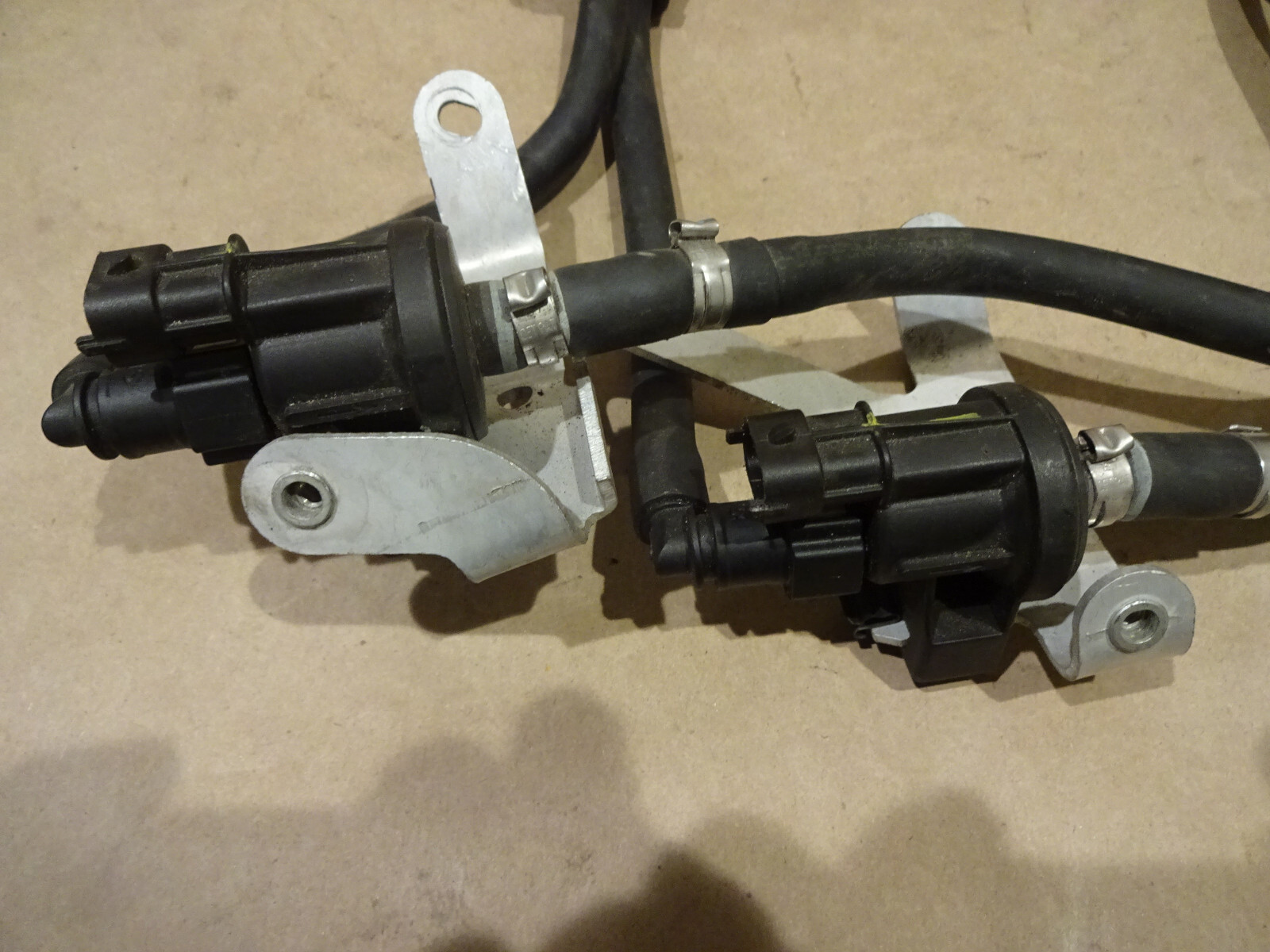 Ferrari 458  Flush Valves & Pipes Assy - P/N 254425