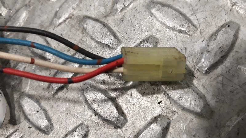 MANDO LUCES PARA SUZUKI SWIFT SF BERLINA MA 1.3 GLS 3-PTAS. 3122907 3122907 - Imagen 2 de 4