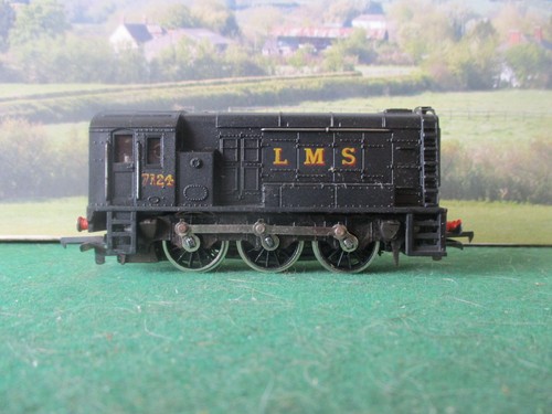 WRENN 00 KLASSE 08 DIESEL-RANGIERLOK NO.7124 LMS SCHWARZ - OHNE BOX | Condition: Used