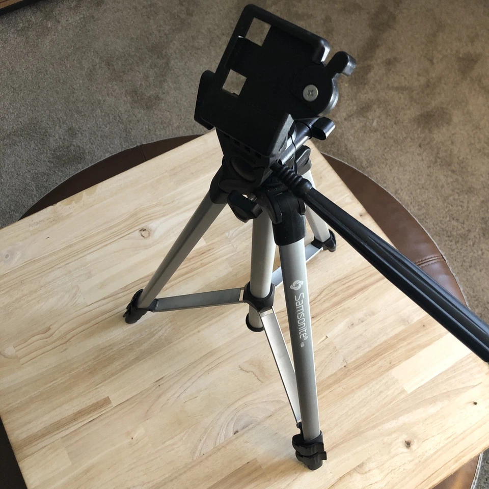 Trípode Samsonite Triton 1100 3 vías Panhead acción rápida bloqueo de pierna Foto 3 de 4