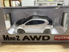 Kyosho 32648PW MINI-Z AWD Toyota GRMN YARIS Rally White Pearl Mica Touring Car
