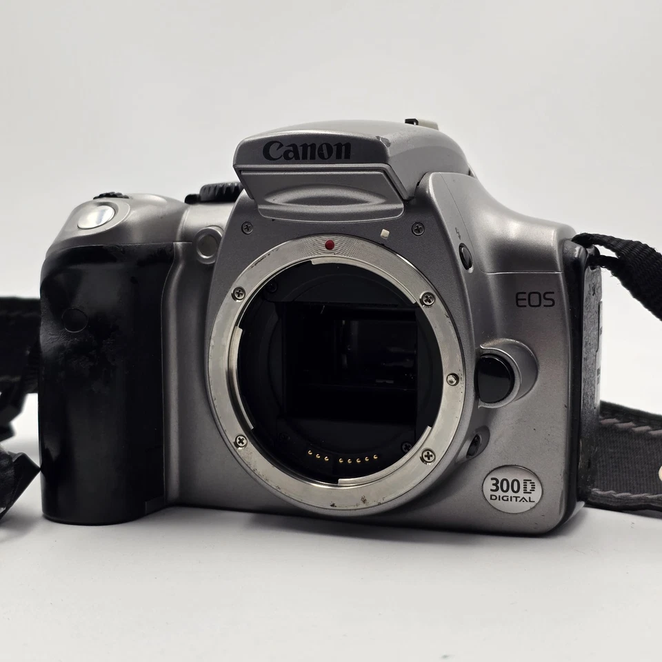 Canon EOS 300D, photo 2 of 5