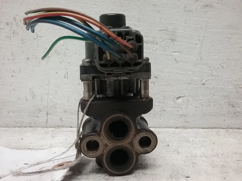 Válvula Subaru Impreza EGR 2007-2010 (2,5 L 4 cilindros 5 velocidades) Foto 4 de 4