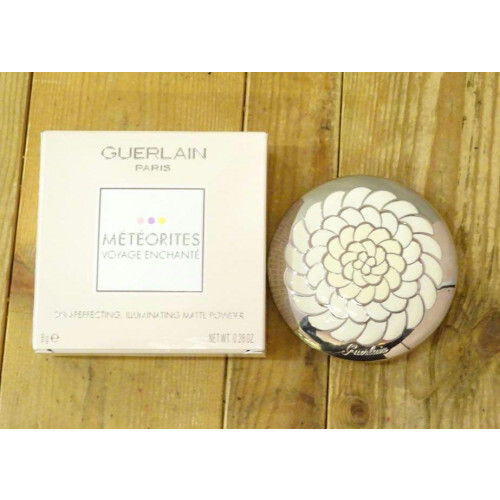 METEORITES・VOYAGE／GUERLAIN・PARIS。【8g 新品】 GUERLAIN METEORITES VOYAGE EXCEPTIONAL PRESSED POWDER