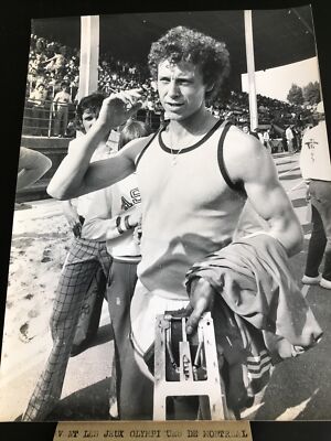 Original AFP press photo before Olympic Games MONTREAL 1976 - Guy DRUT - 110m hedges -
