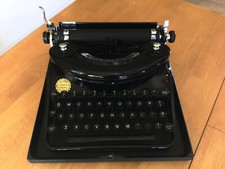 1932 Underwood Noiseless Portable working typewriter with case and documents. thumbnail