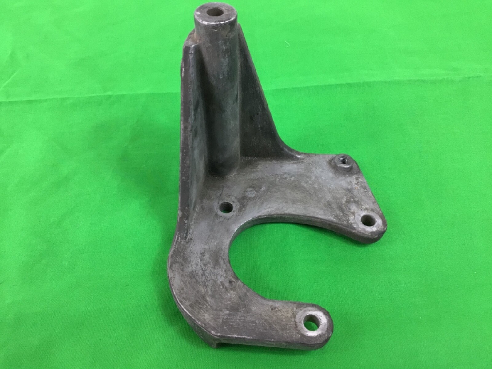 Ford Mustang Torino Galaxie Ranchero Power Steering Pump Bracket C7AA