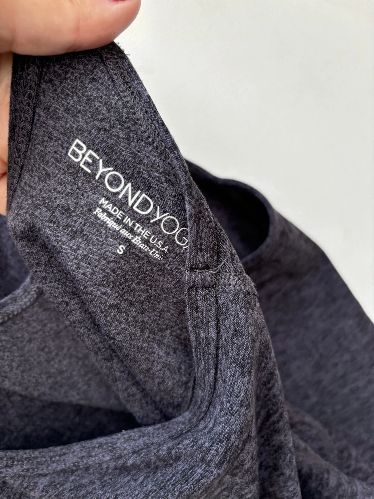 beyond-yoga sleeveless workout shirt tank-top