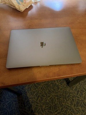 Apple MacBook Pro 16'' M1 Max, 64GB RAM, 1TB SSD (2021)