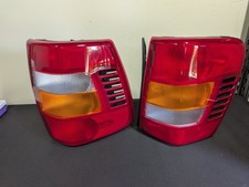 1999-2004 Jeep Grand Cherokee Tail Light Assembly Pair Left Right New