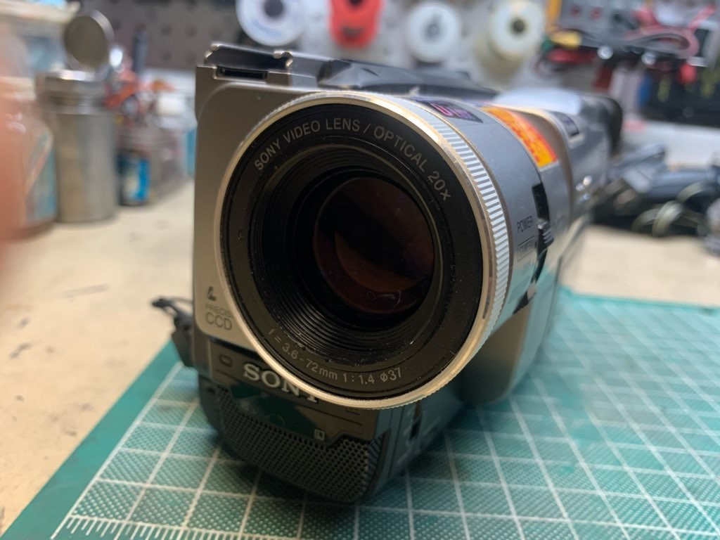 Sony DCR-TRV110 Handycam Digital8 Camcorder / Player Fully