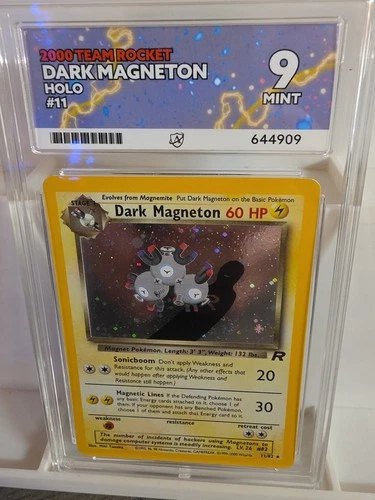 Ace 9 2000 Dark Magneton, team rocket, 11/82, massive swirl, very unique