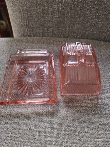 Beautiful Vintage Peach Pink Glass Butter / Cheese Dish Art Deco 1930s Pressed? - Picture 7 of 10