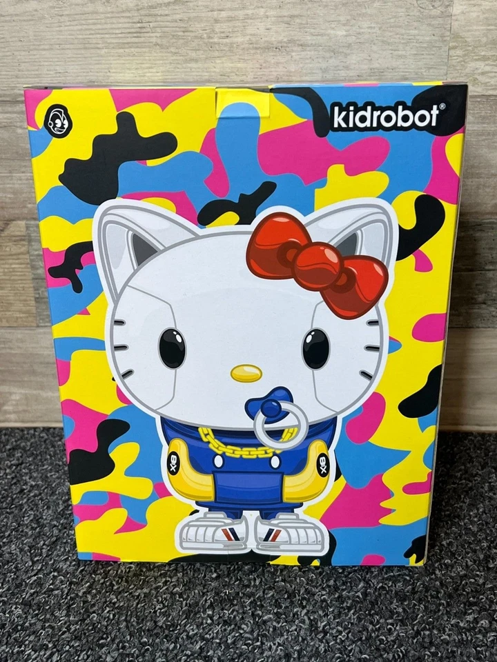Kidrobot 8" Quiccs 80's Retro Hello Kitty Figure by Sanrio TTLCL027 - NRFB - Image 3 of 4