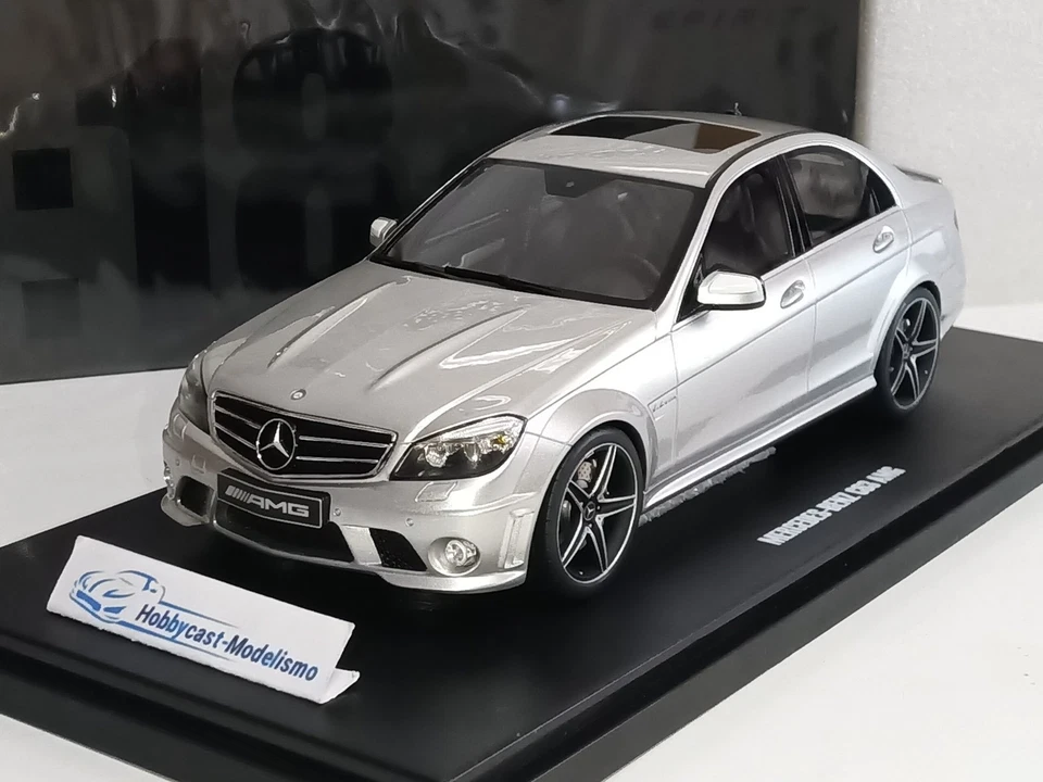 MERCEDES BENZ C63 AMG W204 2008 PLATA METALIC GT SPIRIT GT462 1:18 Limited - Imagen 2 de 4