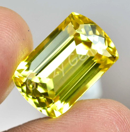 Saphir Jaune Naturel 24.00 Carats – Coussin Rare Certifié AGL – Sri Lanka