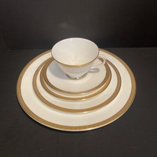 ロイヤルドルトン  Gold H.4980 ディナー皿4枚 Discontinued Royal Doulton Royal Gold Fine China