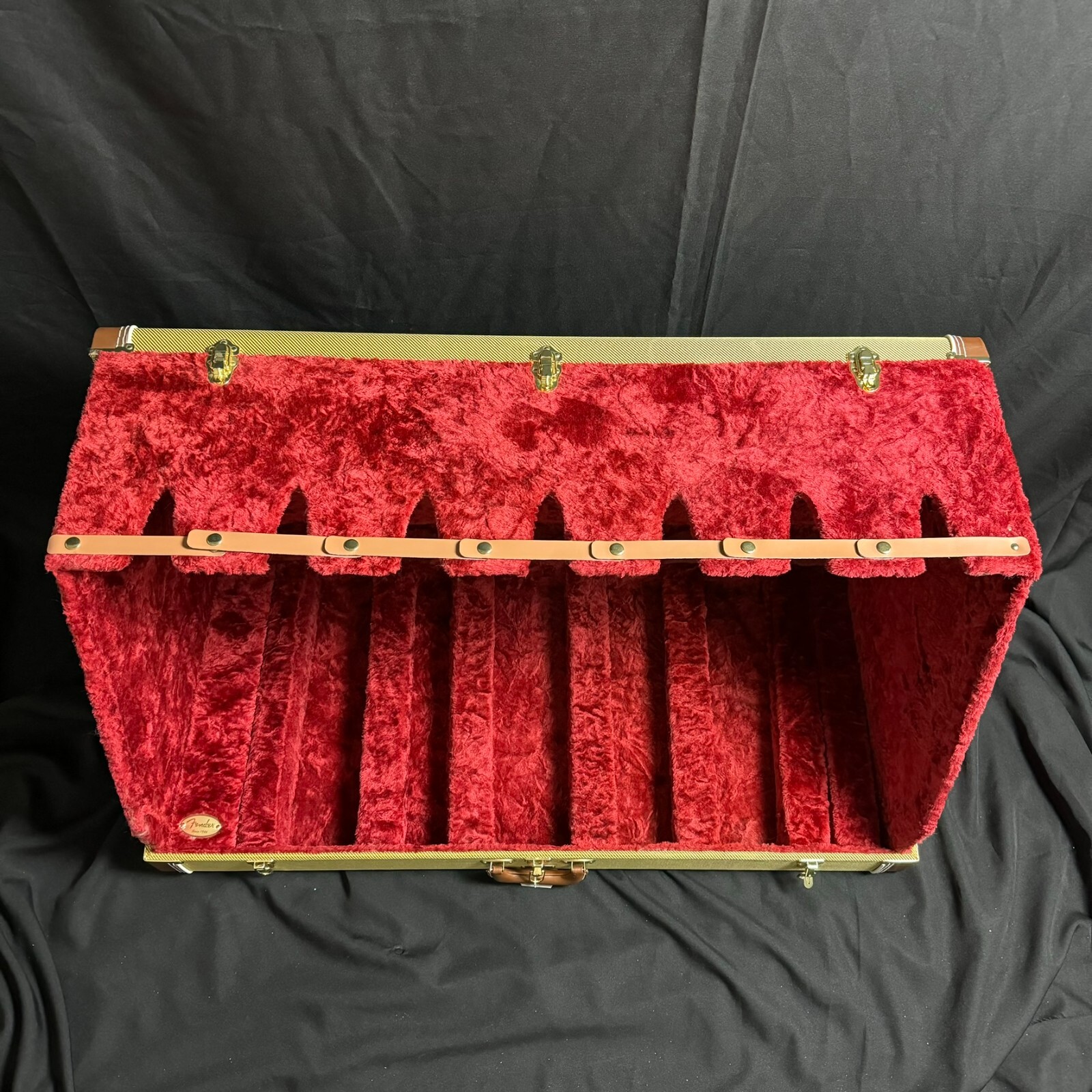 *GREAT CONDITION! * Fender Classic Series 7 Guitar Case Stand, Tweed