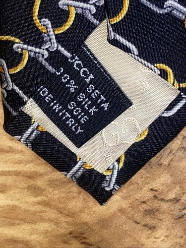 Gucci Chain Link Black Gray & Gold Tie 100% Silk Made In Italy. - Picture 7 of 9