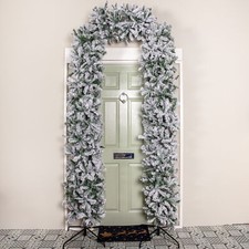 8ft Slimline Single Door Snow Flocked Christmas Tree Arch in Green & 2000 Tips