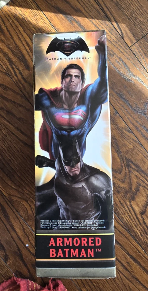 Jada Metals ~ 2015 ~ 装甲蝙蝠侠 ~ 点亮眼睛 ~ 6 英寸蝙蝠侠 V 超人新品 — 第 3/4 张图片