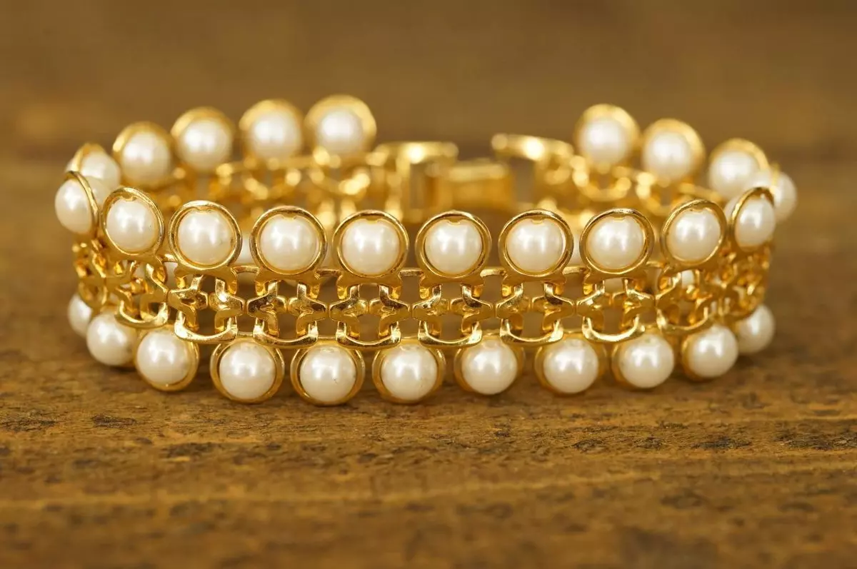 Avon cheap pearl bracelet