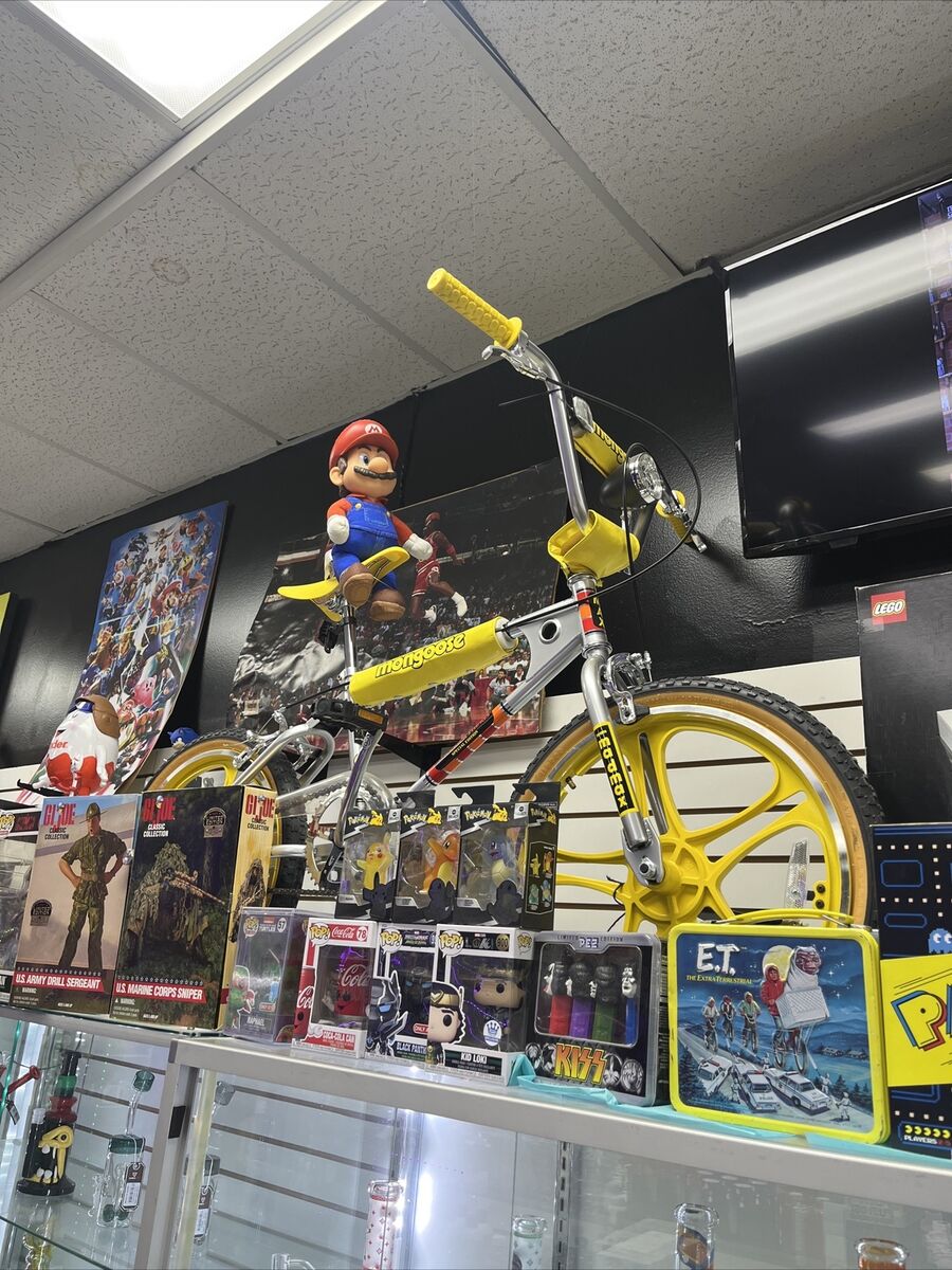Mongoose BMX Limited Edition Stranger Things Mad Max 20 inch Mongoose BMX Limited Edition Stranger Things Mad Max 20 inch