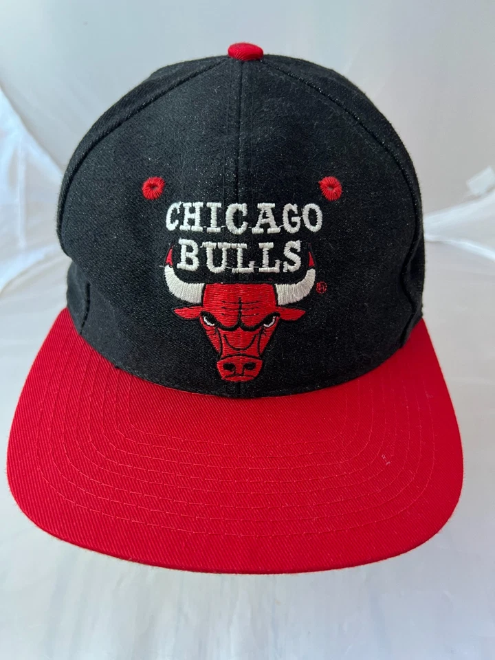 Antigo anos 90 Chicago Bull Snapback Algodão Preto/Vermelho Licenciado NBA RARO! - Imagem 2 de 4