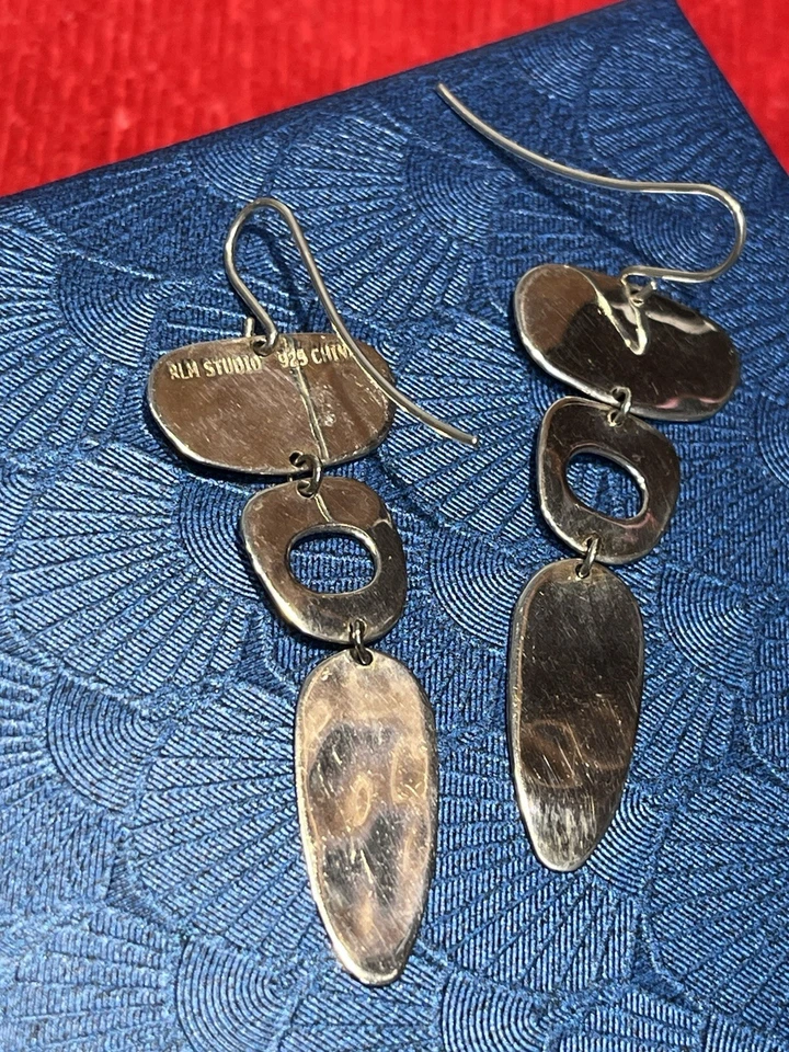 R.L. de plata de ley vintage Pendientes colgantes ovalados Morris Modernist 3 gotas de 2 1/4" Foto 3 de 4