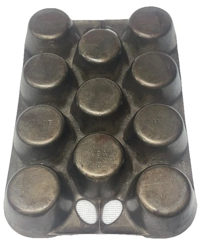 Griswold/WagnerWare Style 11-Cup Cast Iron Popover Muffin Pan – Made in USA VTG