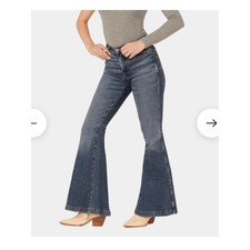 Wrangler NEW Retro Jean Trumpet Flare Jean Rodeo Cowgirl Concert Size 29x32