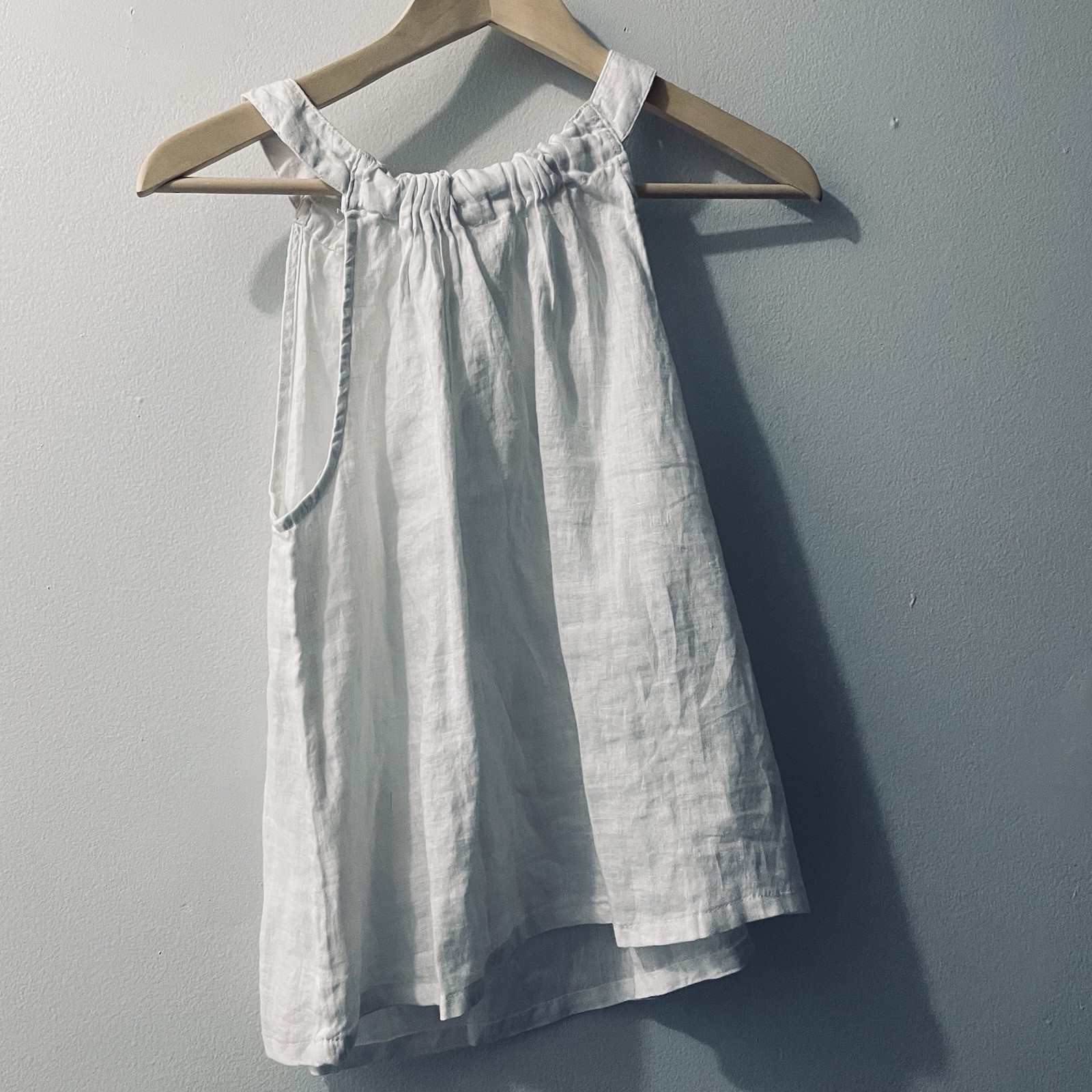 Nicole Miller New York White Halter Tank Top 100% Linen Woven Sleeveless S
