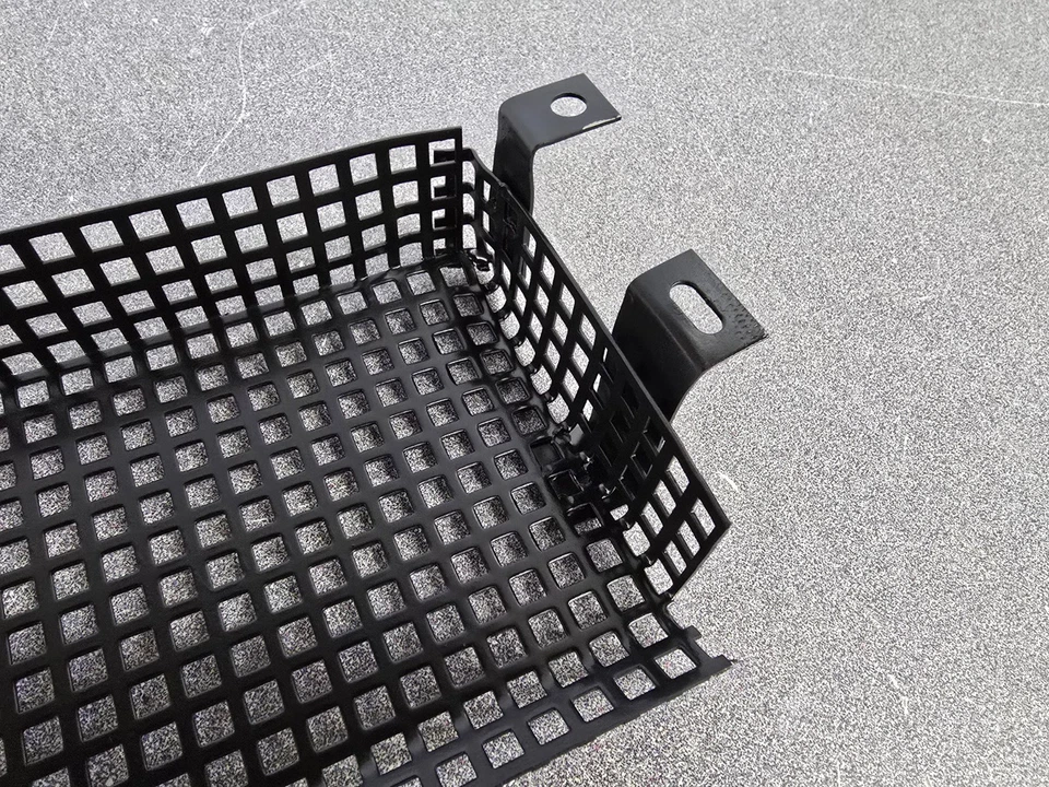 BONITO USADO ORIGINAL GENUINO PORSCHE 911 930 DELANTERO AC CONDENSADOR GRAVA ESCUDO JAULA Foto 4 de 4