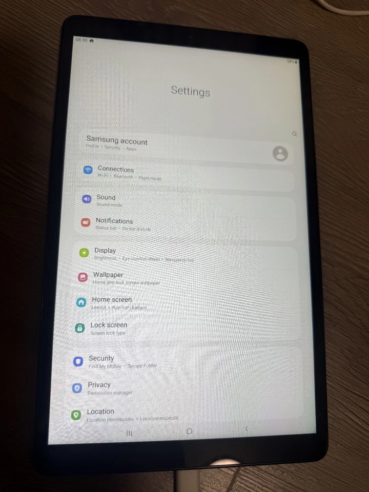 Samsung Galaxy Tab A Model SM-T510. 32 GB 2GB RAM. Very good Condition. - Image 4 of 4