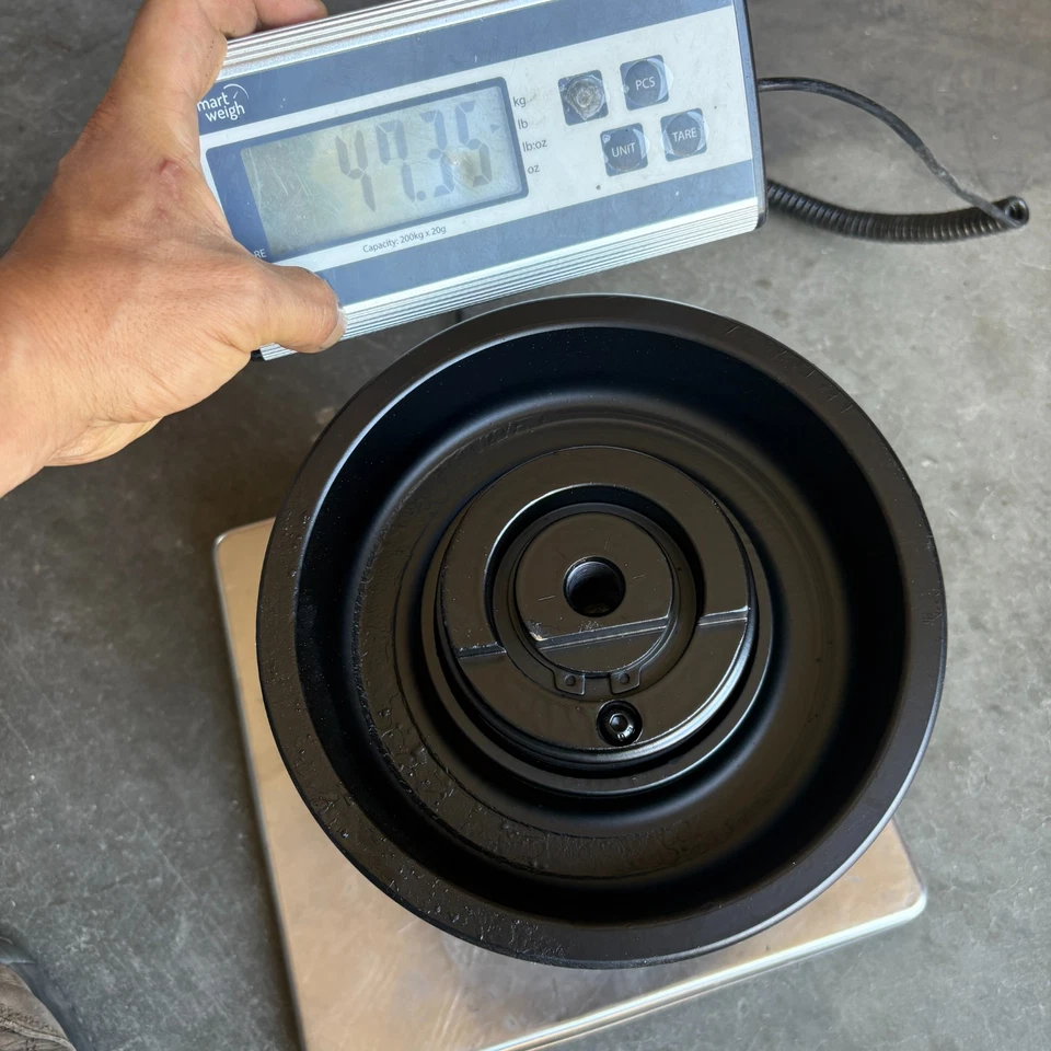 06813-00027 Track roller bottom for Takeuchi Loader TL10V2 TL6R TL8R2 - Image 3 of 4