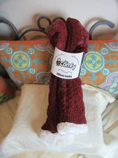 NWT The Comfy Feet Slipper Socks Chenille Knit Sherpa Maroon