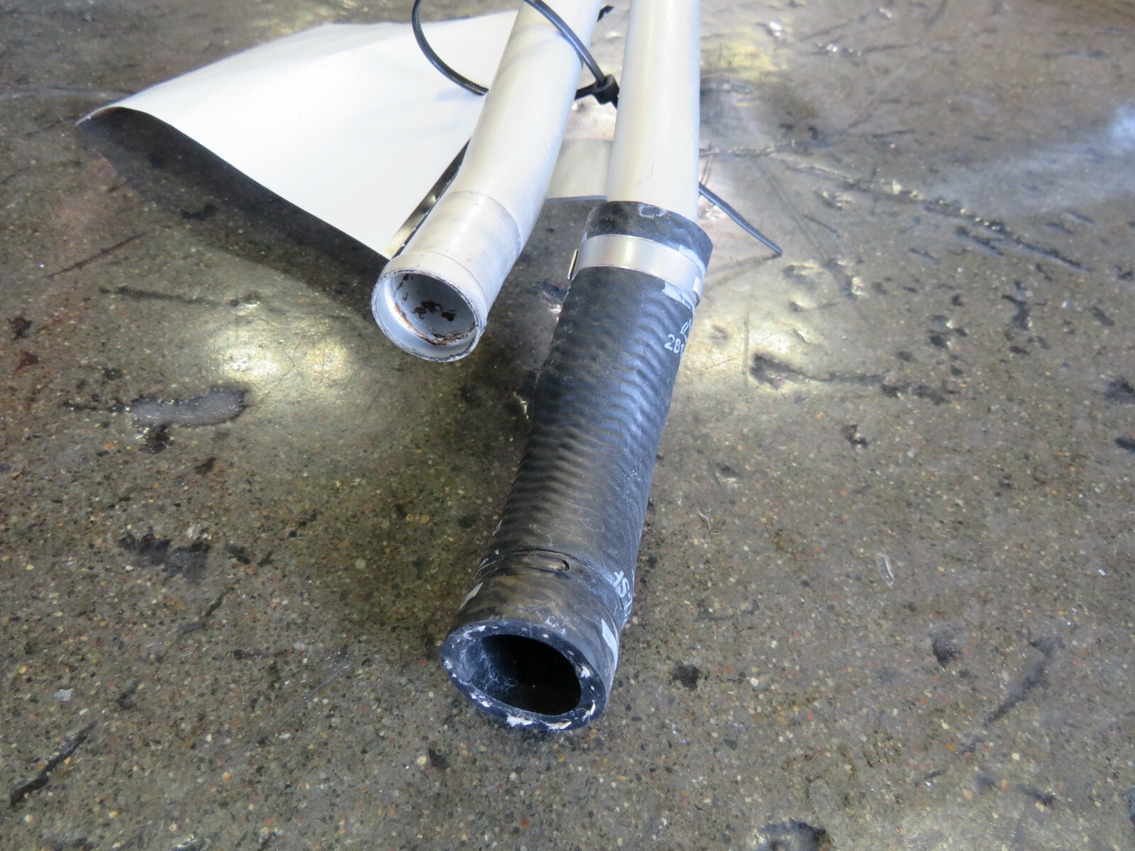 Ferrari FF, Air Delivery Pipe/Hose, Used, P/N 274980
