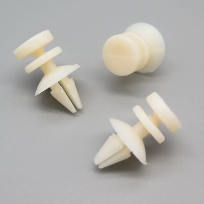 2x VVO  Clips Armaturenbrett und Verkleidung für einige Alfa Romeo 147, 156, GT