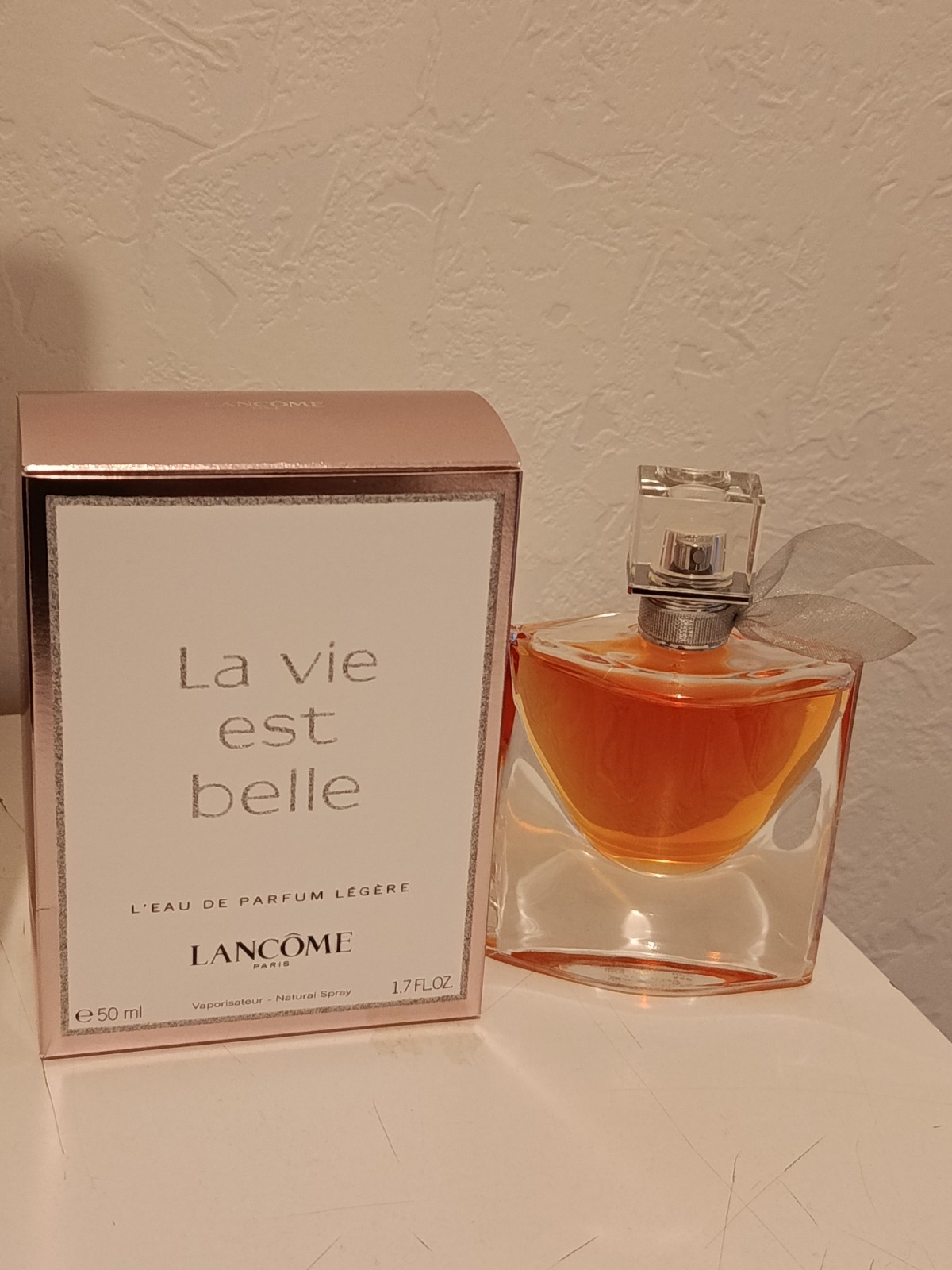 La vie est belle Légère parfum subtil pour le bureau et l'été