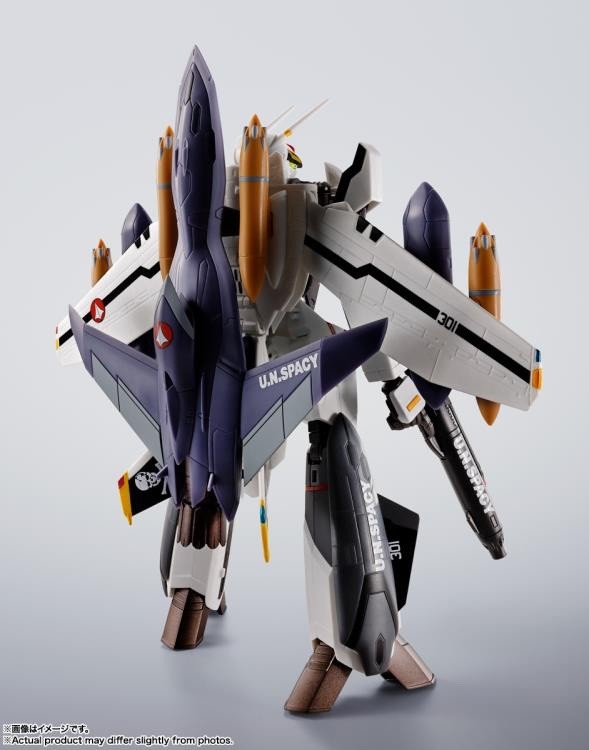 BAS69257: HI-METAL R Macross Zero VF-0S Phoenix (Roy Focker) + QF
