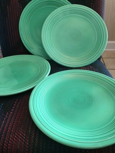 4 Fiesta Homer Laughlin Medium Green Plates 9 1/2" Vintage - Picture 2 of 12