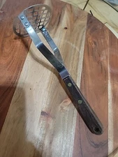 Vintage Robinson Knife Co Potato Masher Wood Handle Made in USA 9.5”