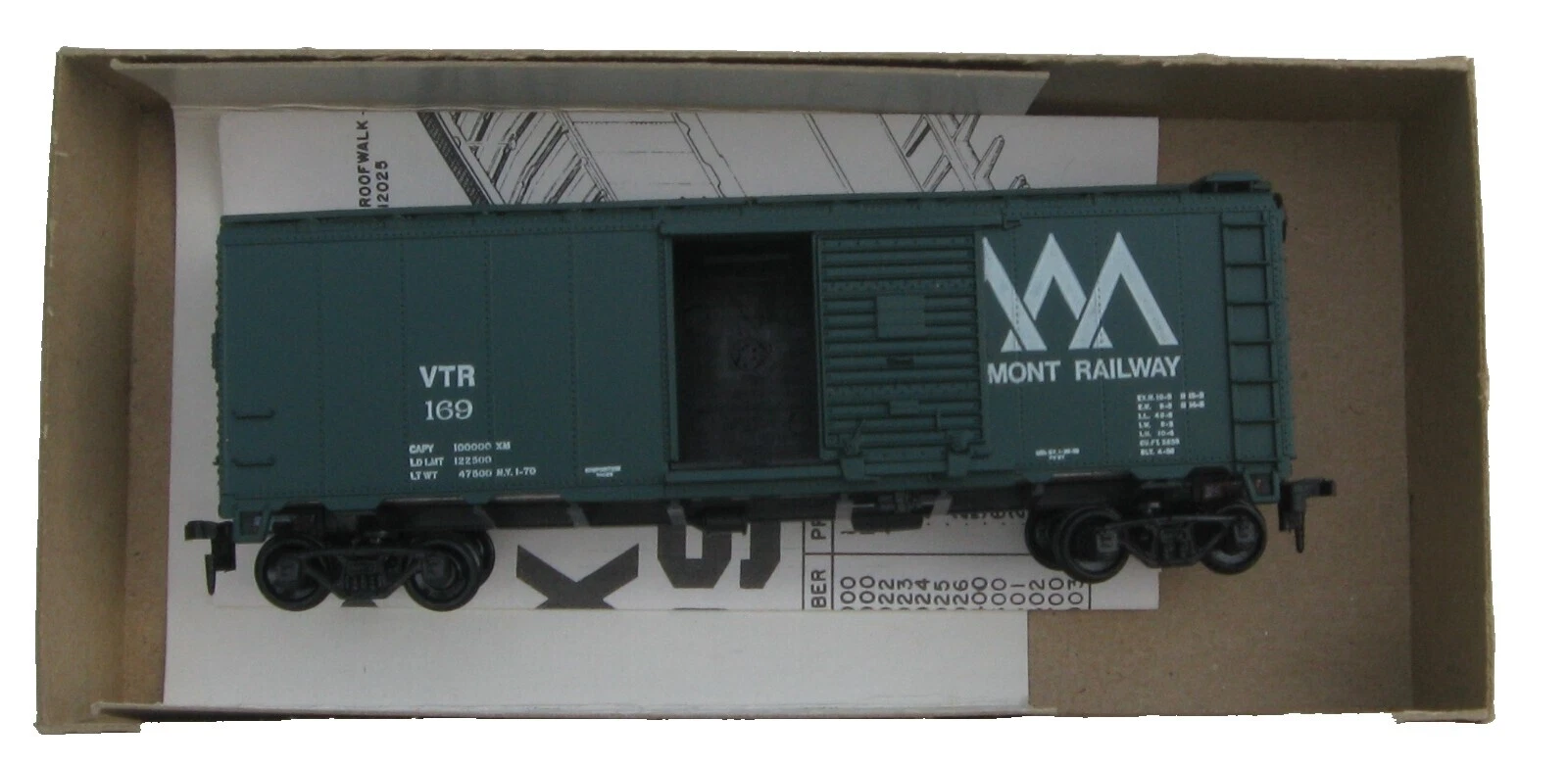 Athearn Cardboard Model Trains