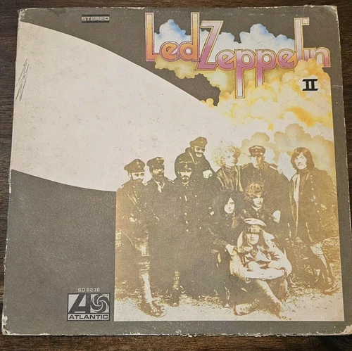 LED ZEPPELIN II VINYL ABLUM LP / 1969. Gatefold Cover. SD 8236.