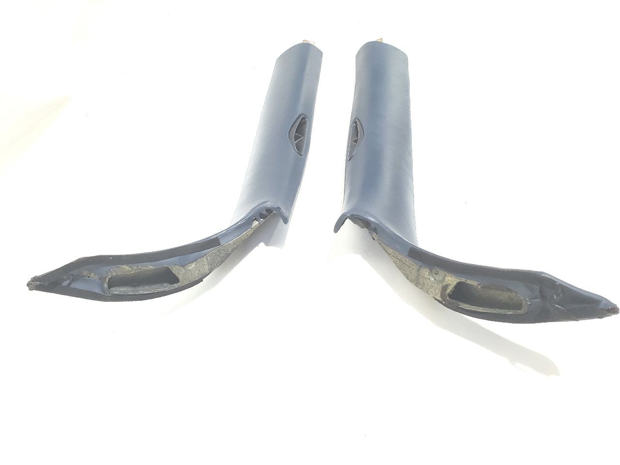 Used Part fits: 2003 Maserati SPYDER CC Grade A