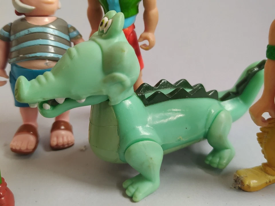 Disney Heroes - Lote 5 Figuras Originales Peter Pan (Famosa, 1990s) - Immagine 4 di 4