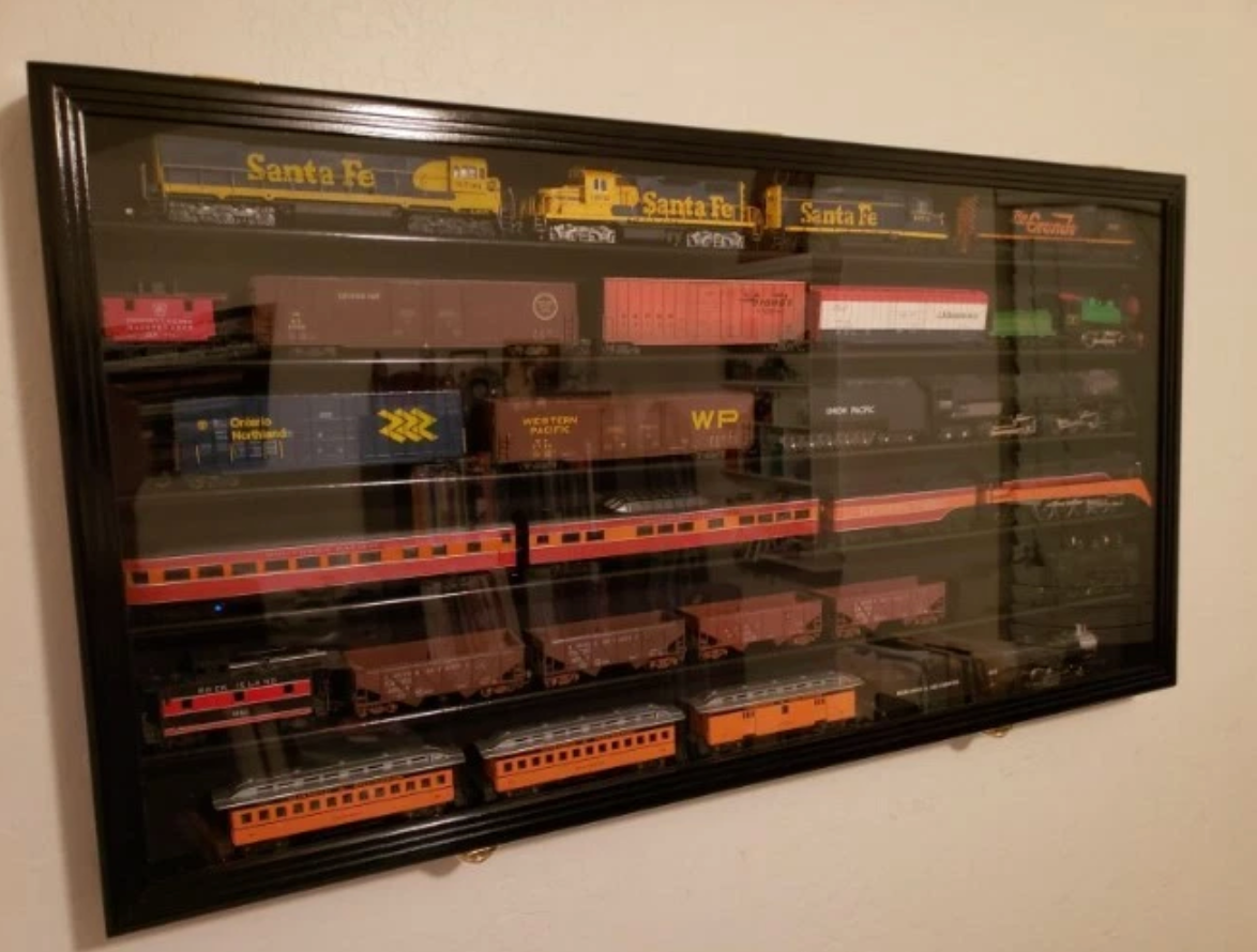 Train Display Case HO Scale Cabinet Railroad Car Locomotive Collection ...