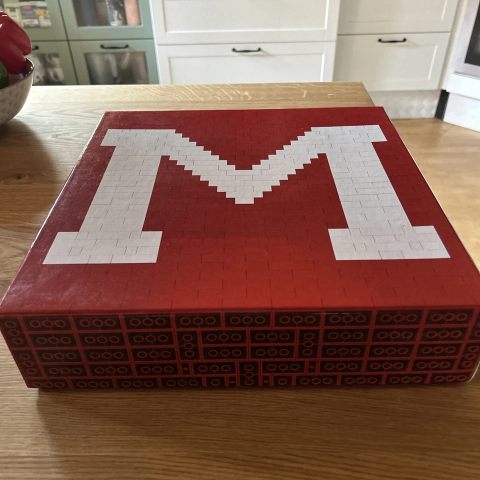 The Monsters - M Vinyl Box Komplett Inc. Bausatz & Vinyl - Bild 2 von 4