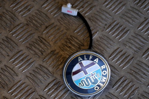 Alfa Romeo Giulietta tailgate handle / boot switch